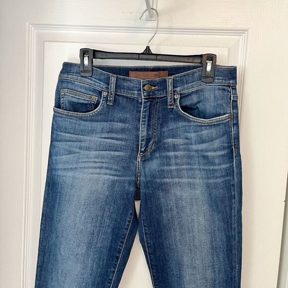 Joe's Hi Waisted Straight Leg Distressed Whiskering Faded Pocket Stretch Jeans - Picture 3 of 12